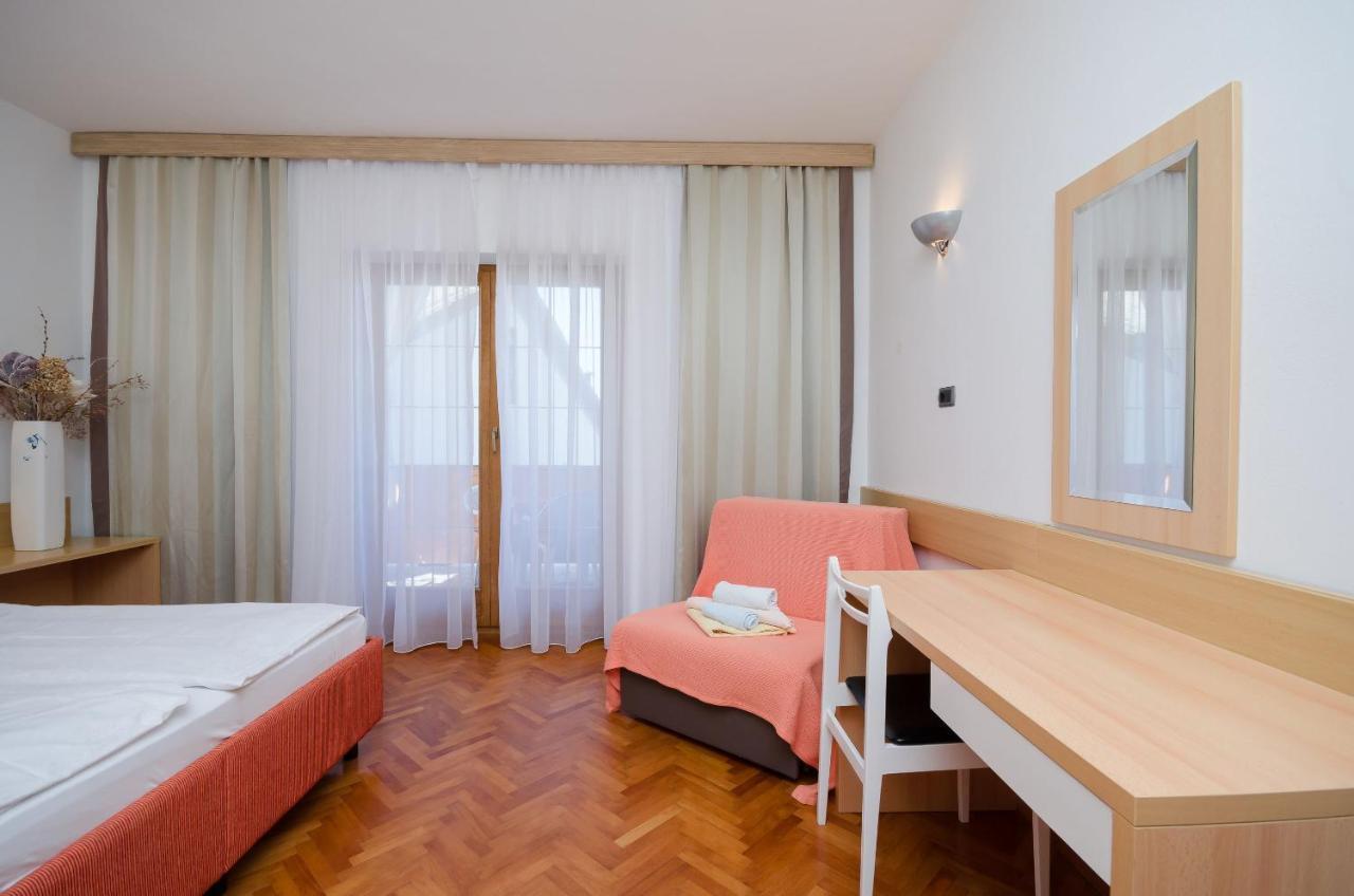 Apartments Mirjana B Lopar Kültér fotó